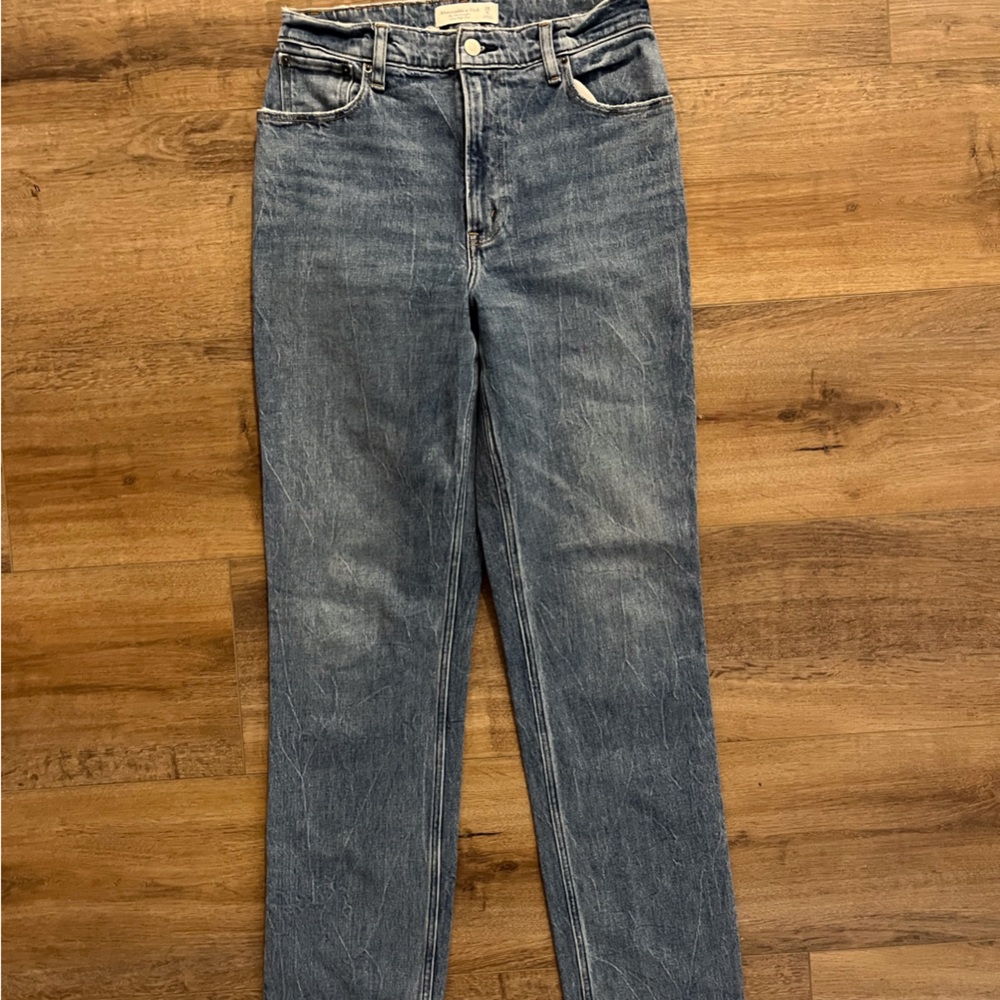 Abercrombie women’s jeans 28/6L Denim Jeans - Classic Straight Fit